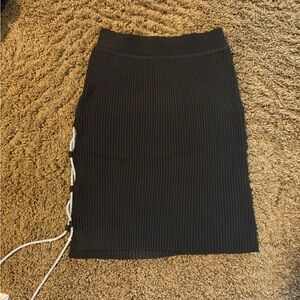 Black Ribbed Knee-Length Pencil Skirt